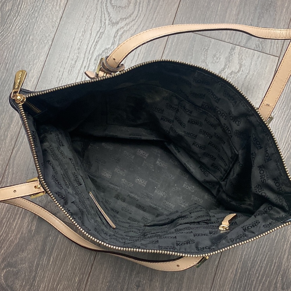 MK Tote - Picture 3 of 3